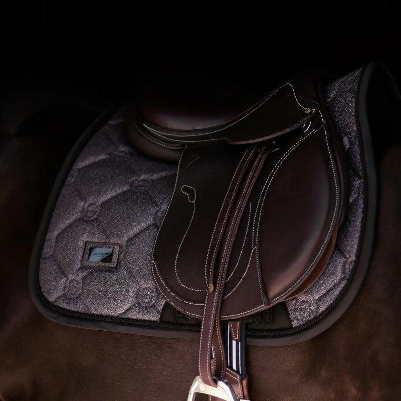 Equestrian Stockholm - Tapis de selle Glimmer violet | - Ohlala