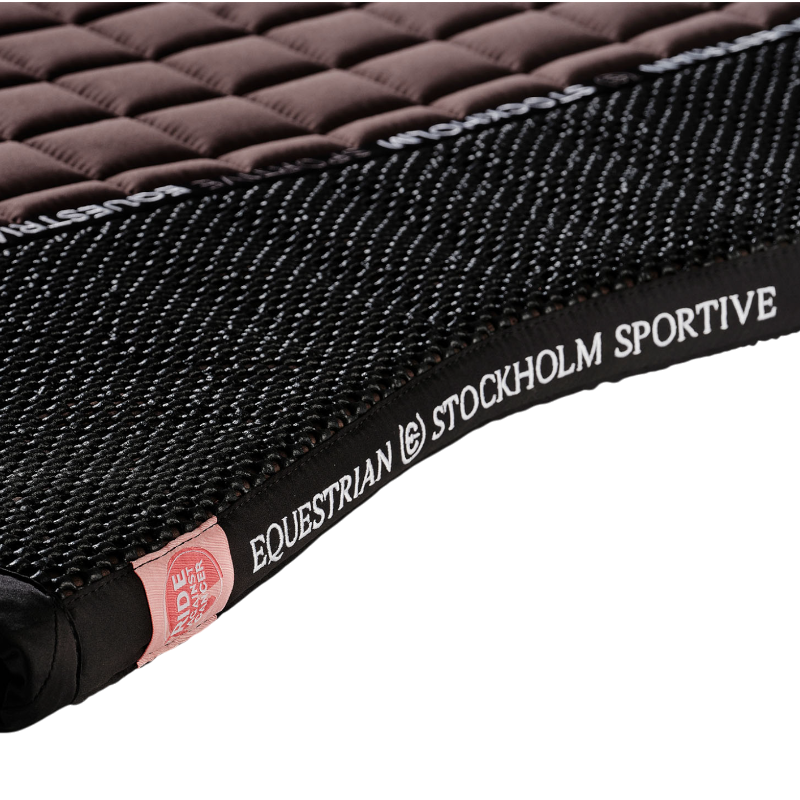 Equestrian Stockholm - Tapis de selle Sportive Mocha marron | - Ohlala