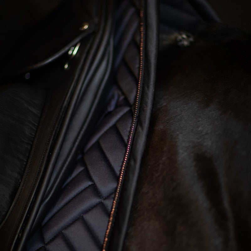 Equestrian Stockholm - Tapis de dressage Modern Dark Ocean marine | - Ohlala