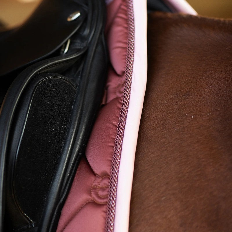 Equestrian Stockholm - Tapis de dressage Amber Rose | - Ohlala