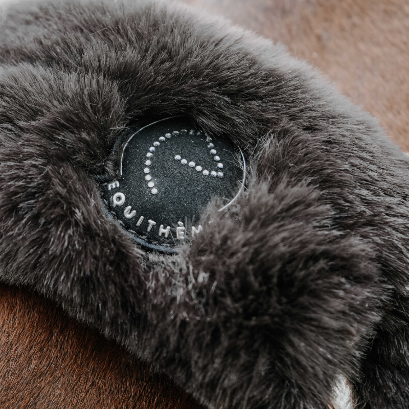 Equithème - Licol pour chevaux Snuggy Je t'aime marron | - Ohlala