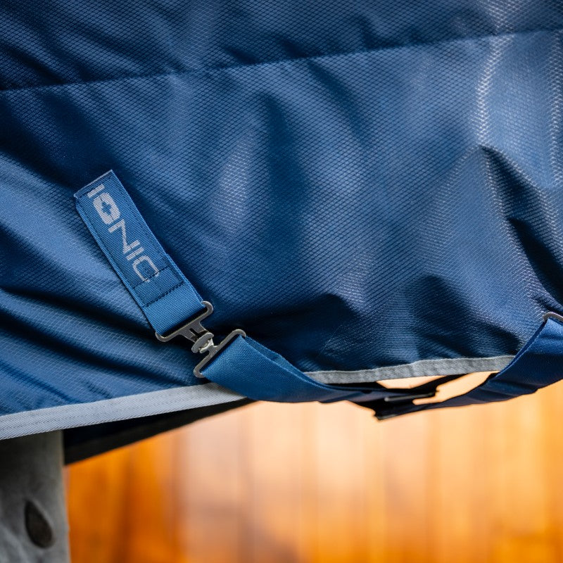 Horseware - Couverture de box thérapeutique Ionic Therapy imperial blue/ argent/ marine 50g | - Ohlala