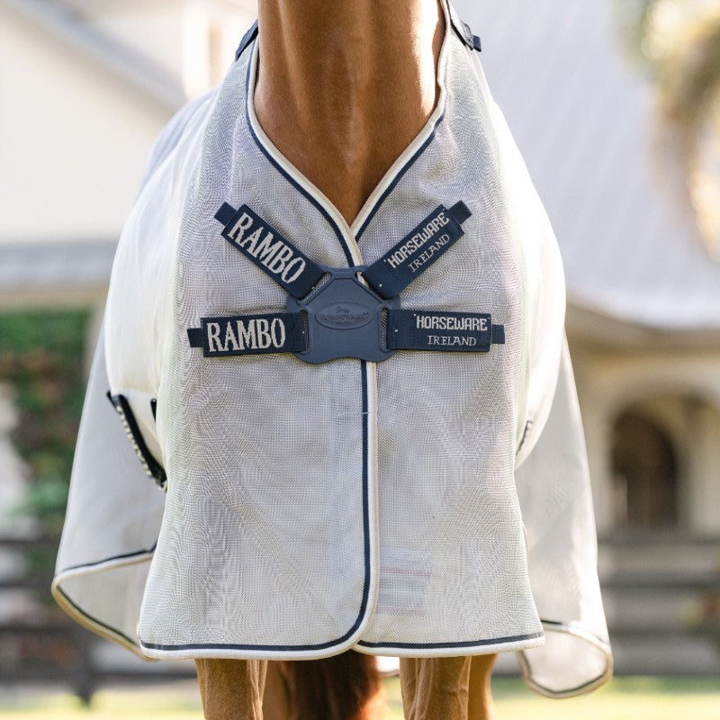 Horseware - Couverture anti-mouches Rambo Protector Fieldsafe argent/ marine/ blanc/ beige | - Ohlala
