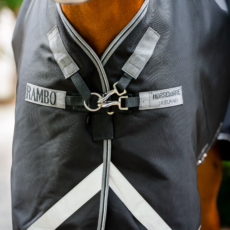 Horseware - Couverture d'extérieur Rambo Turnout noir/ thunderstorm gris/ argent 50g | - Ohlala