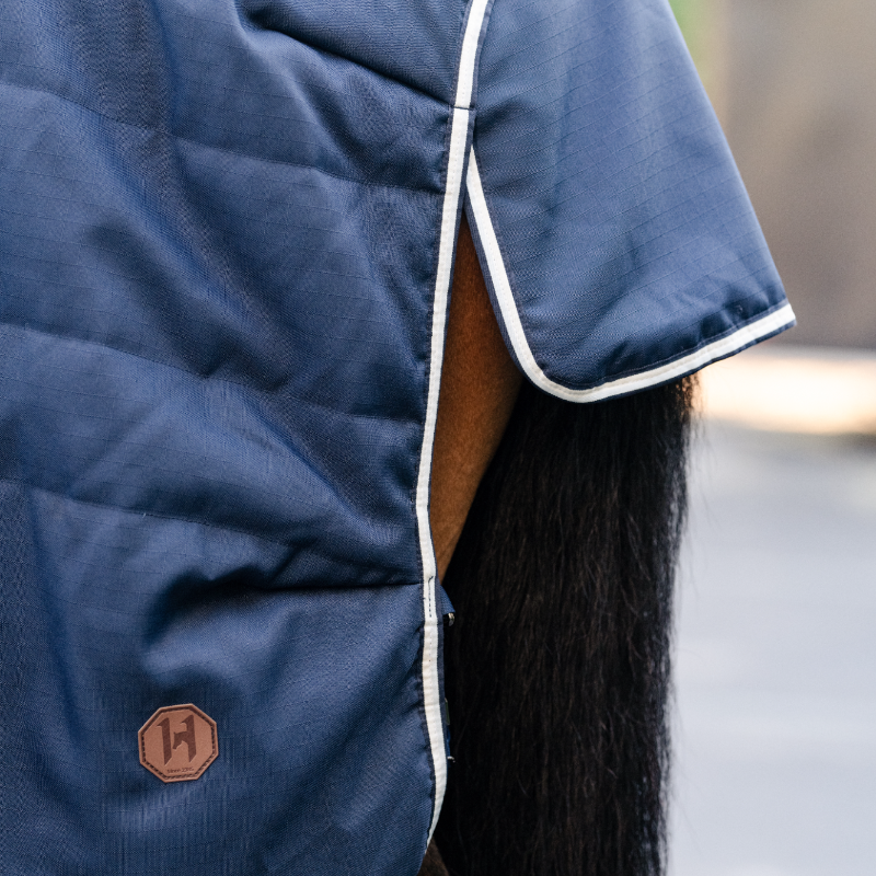 Horseware - Couverture de box Newmarket Cosy Stable witney navy 200g | - Ohlala