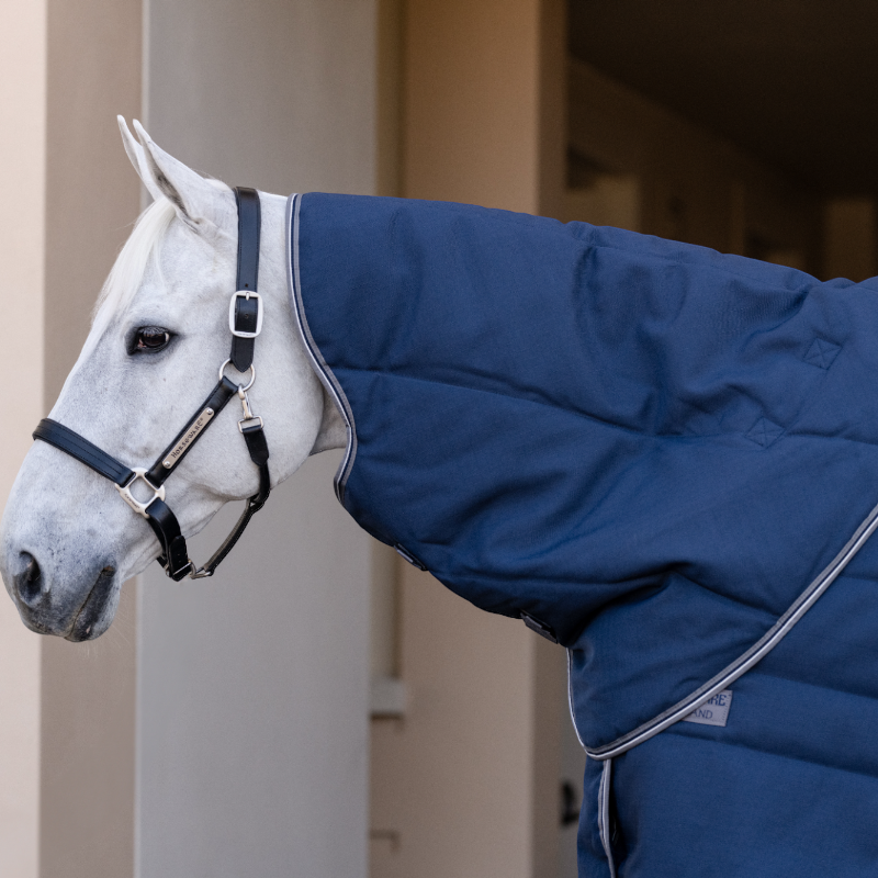 Horseware - Couvre-cou Rambo Optimo Stable marine/ thunderstorm grey/ argent 200g | - Ohlala