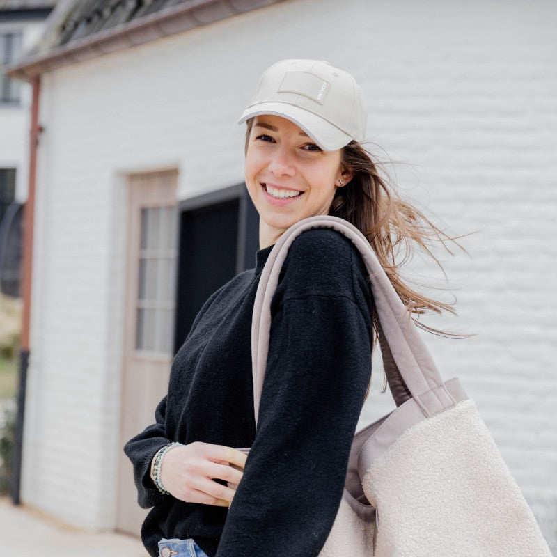 Kentucky Horsewear - Casquette Rubber logo beige | - Ohlala