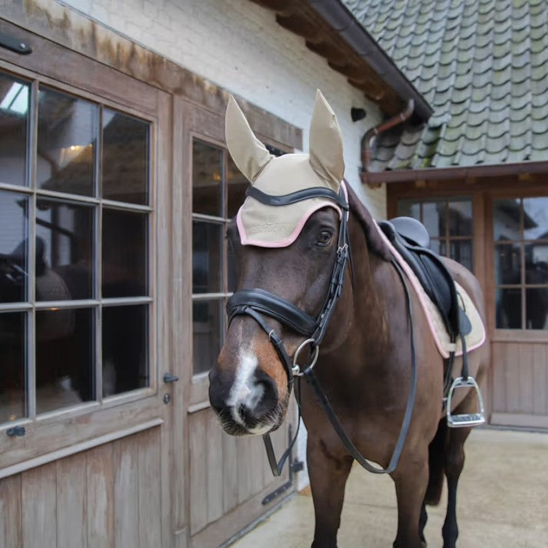 Kentucky Horsewear - Bonnet pour chevaux anti-bruits softshell beige/ vieux rose | - Ohlala