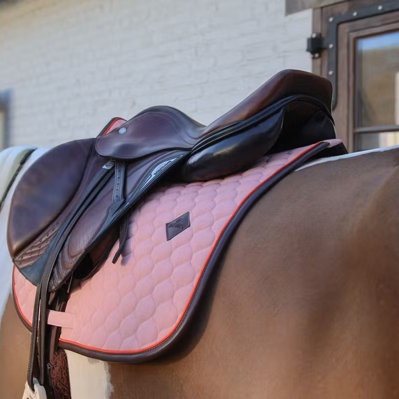 Kentucky Horsewear - Tapis de selle Onion Quilt Leather Neon vieux rose | - Ohlala