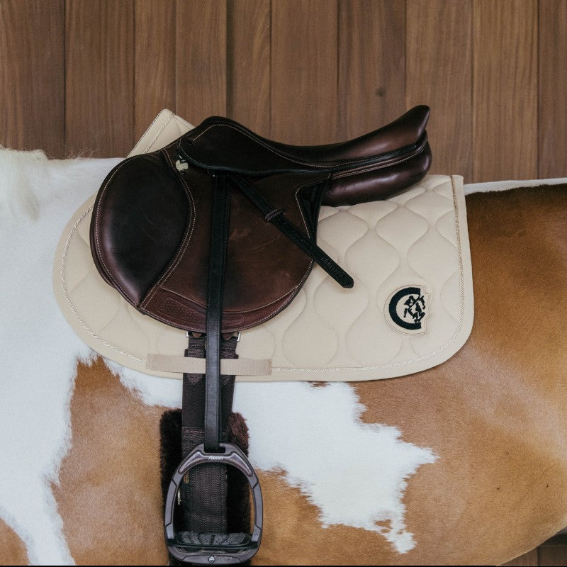 Kentucky Horsewear - Tapis de selle Wave jumping 3D logo beige | - Ohlala