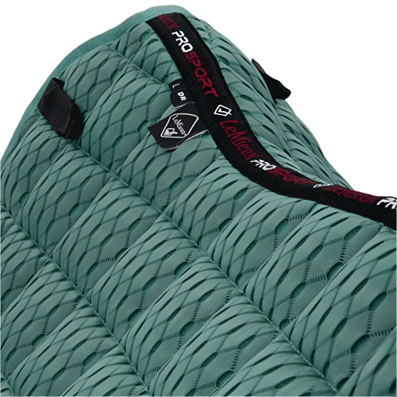 LeMieux - Tapis de dressage Carbon Mesh Air vert | - Ohlala