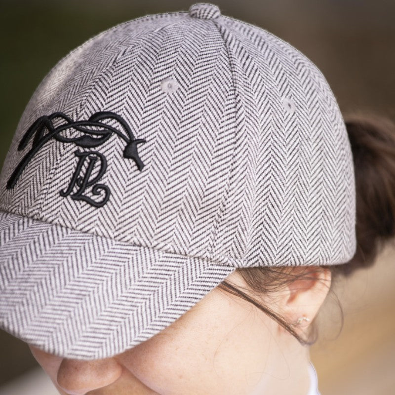 Pénélope - Casquette Naomi Chevron noir | - Ohlala