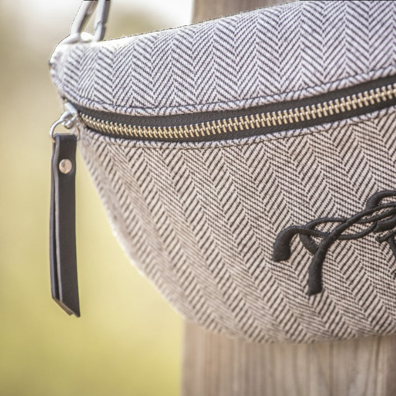 Pénélope - Sac banane Chevron noir | - Ohlala