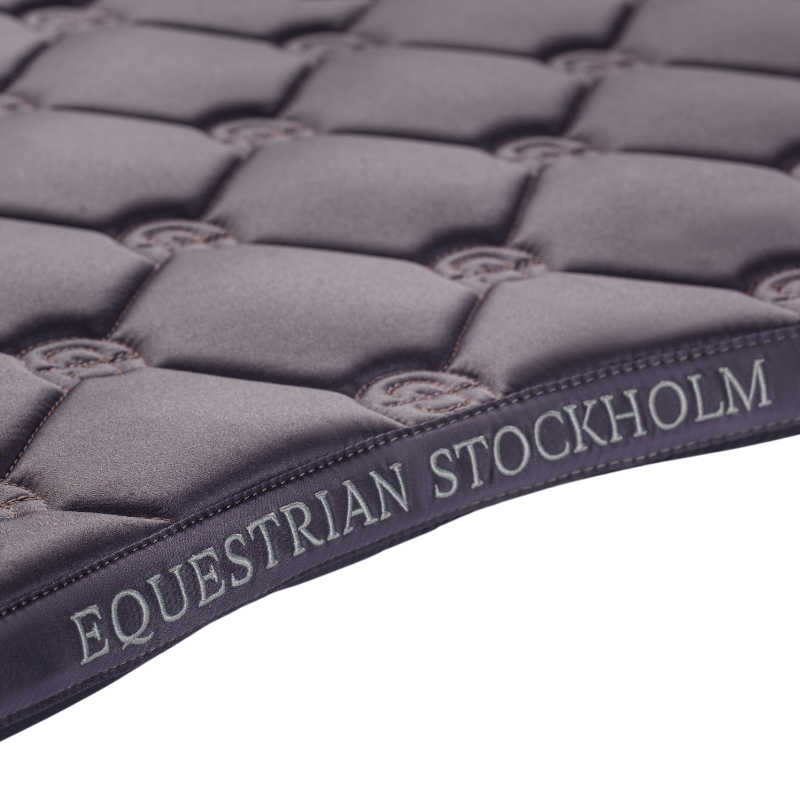 Equestrian Stockholm - Tapis de dressage Dark Violet | - Ohlala