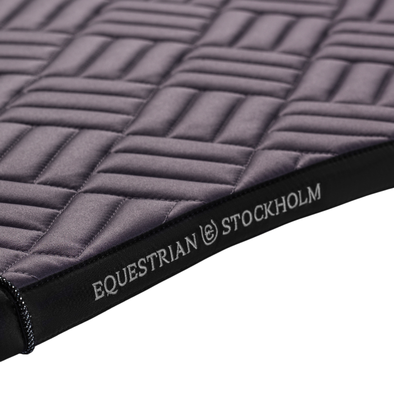 Equestrian Stockholm - Tapis de dressage Modern Dark Violet | - Ohlala