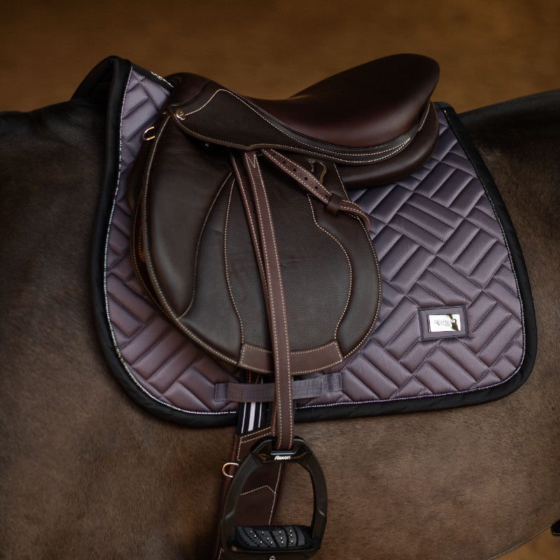 Equestrian Stockholm - Tapis de selle Modern Dark Violet | - Ohlala