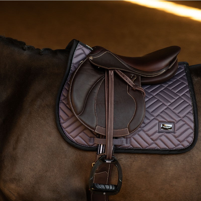Equestrian Stockholm - Tapis de selle Modern Dark Violet | - Ohlala