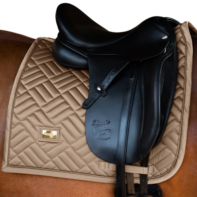 Equestrian Stockholm - Tapis de dressage Modern champagne | - Ohlala
