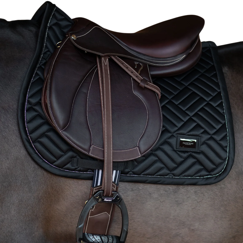 Equestrian Stockholm - Tapis de selle Modern noir | - Ohlala
