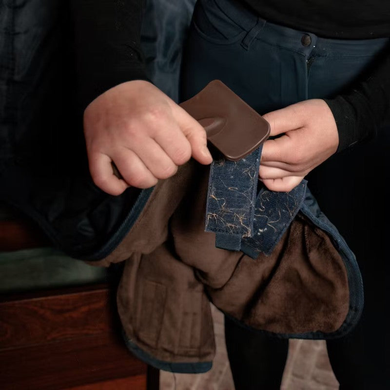 Grooming Deluxe - Brosse pour nettoyer les velcros beige | - Ohlala