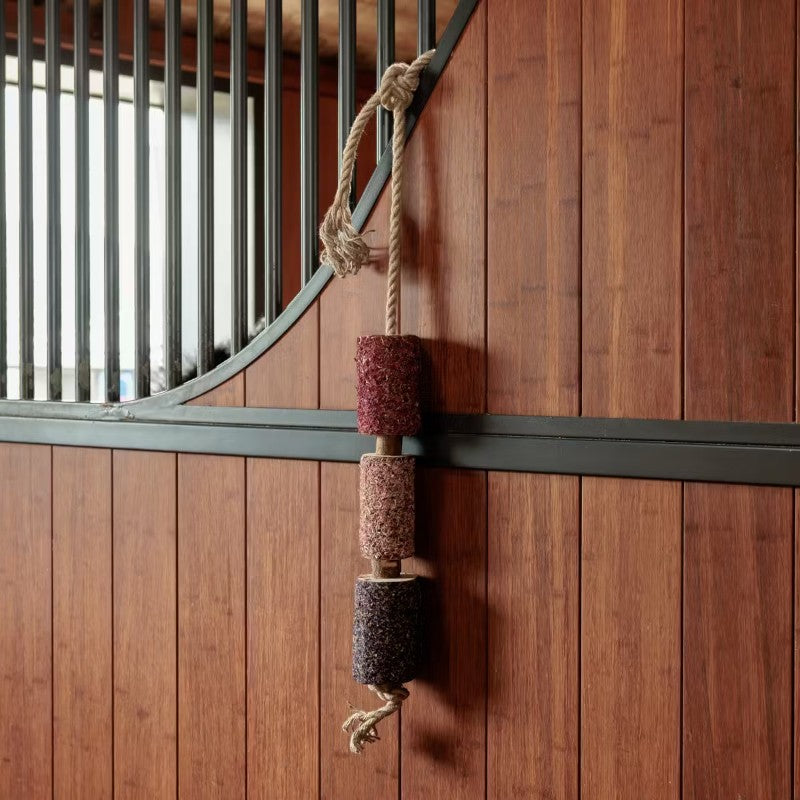 Grooming Deluxe - Jouet en bois relaxant pour cheval Unicorn Joy | - Ohlala