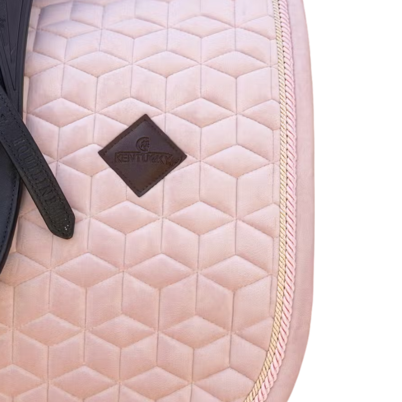 Kentucky Horsewear - Tapis de dressage Velvet soft rose | - Ohlala