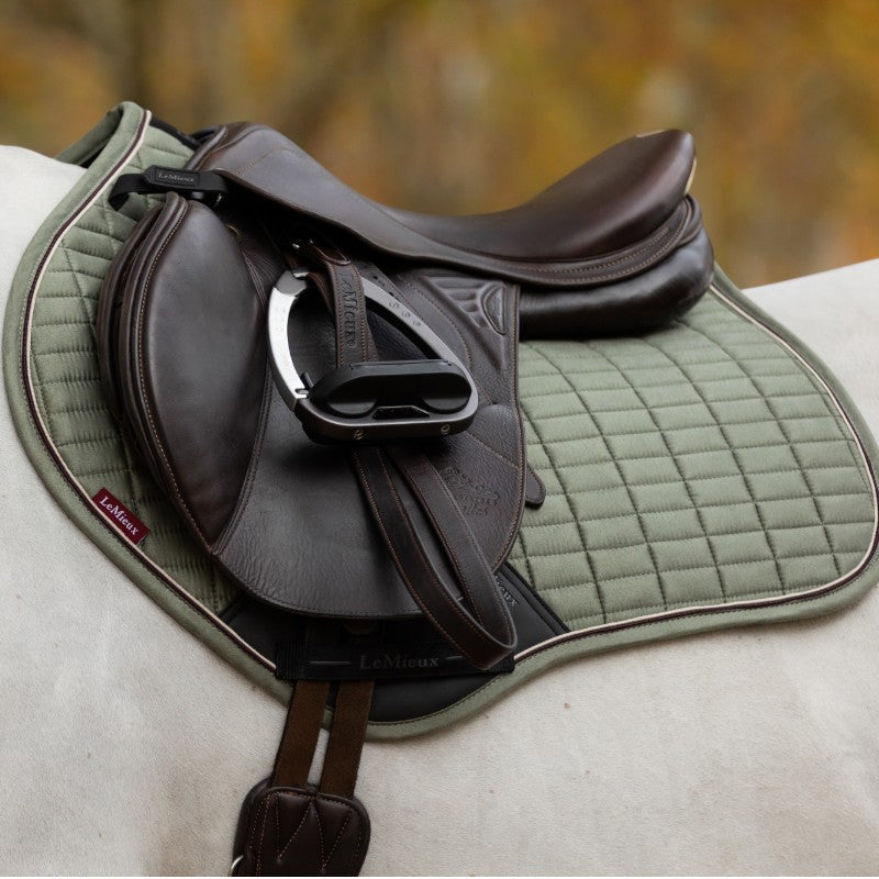 LeMieux - Tapis de selle Square en suédine rosemary | - Ohlala