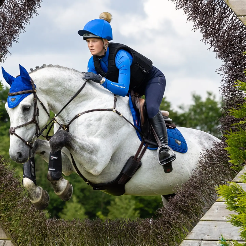 Lemieux - Tapis de selle Loire Close Contact Square benetton | - Ohlala