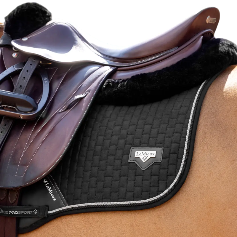 Lemieux - Tapis de selle Puissance Suede Close Contact Square noir | - Ohlala