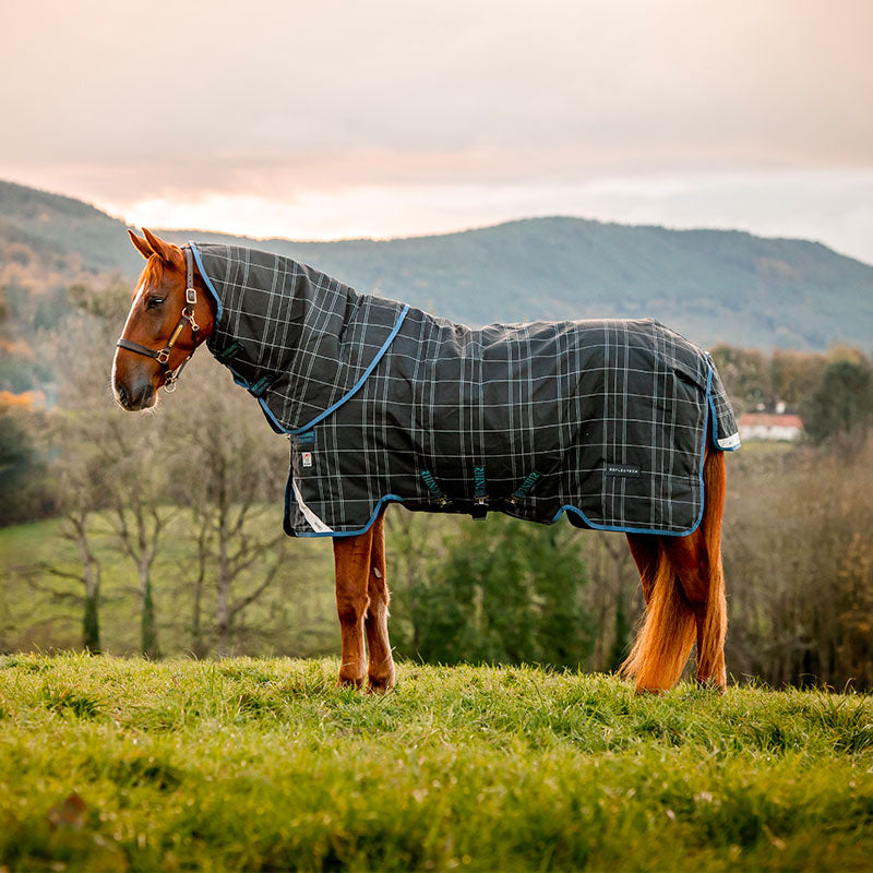 Horseware - Couverture d'extérieur Rhino Plus à carreaux marine | - Ohlala