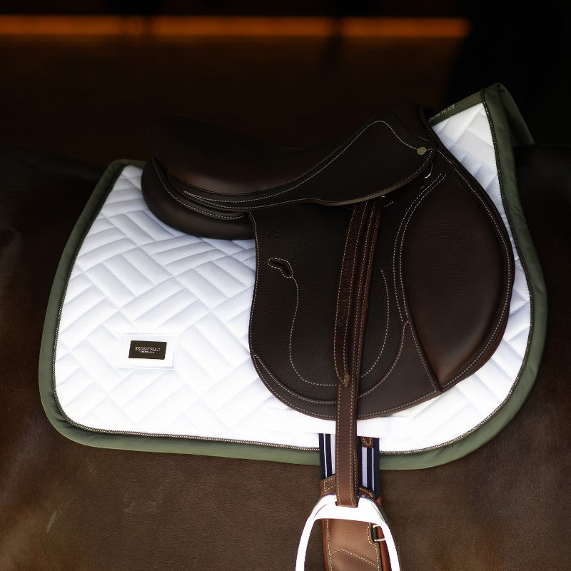 Equestrian Stockholm - Tapis de selle Striking Valley Modern blanc