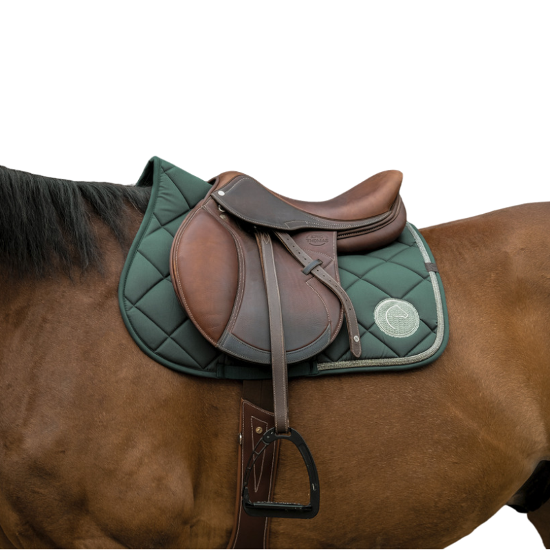 Equithème - Tapis de selle Badge 2.0 vert foncé | - Ohlala