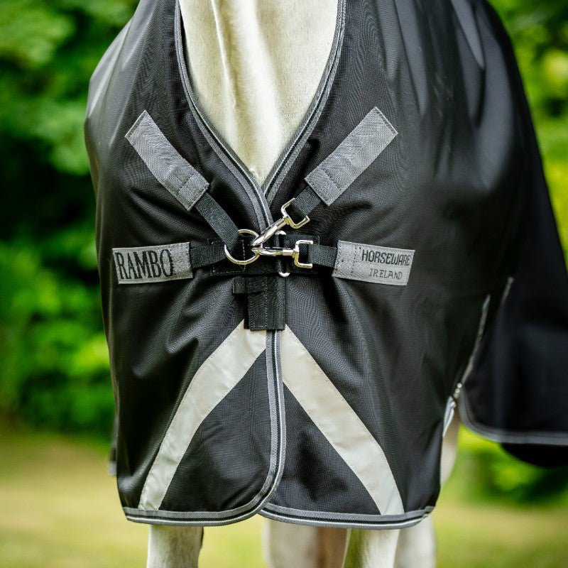 Horseware - Couverture d'extérieur Rambo Wug noir/ thunderstorm grey/ argent 400g | - Ohlala