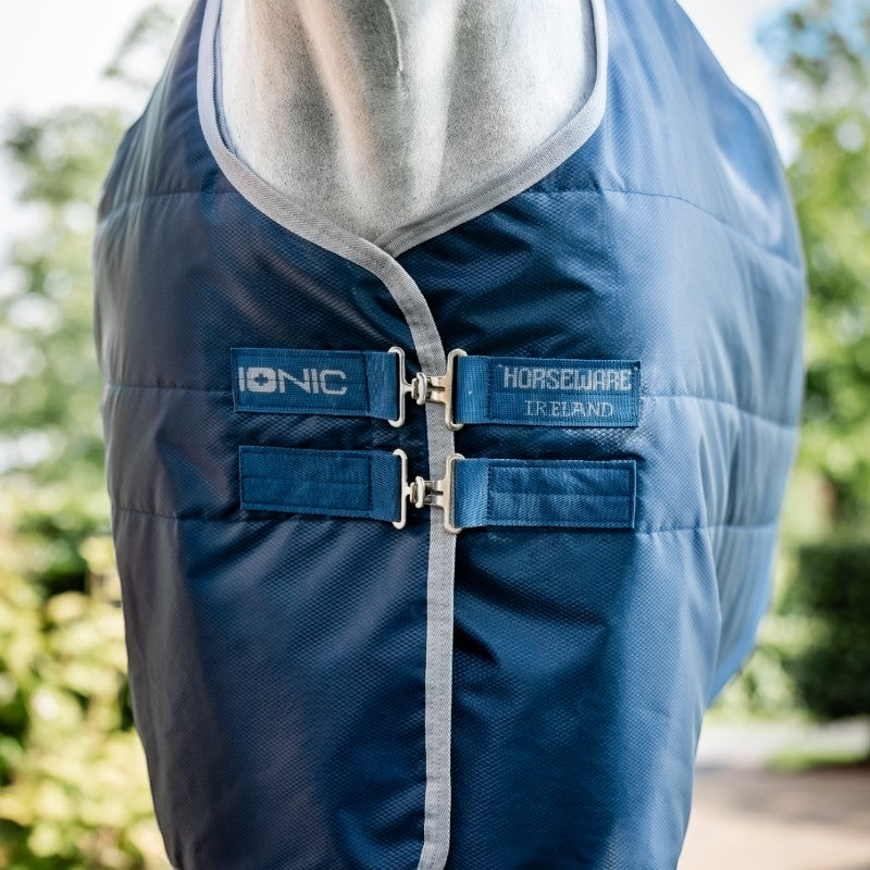 Horseware - Couverture de box thérapeutique Ionic Therapy imperial blue/ argent/ marine 50g | - Ohlala
