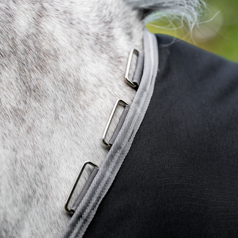 Horseware - Couverture d'extérieur Amigo Bravo XL Turnout noir/ titanium grey/ argent 150g | - Ohlala