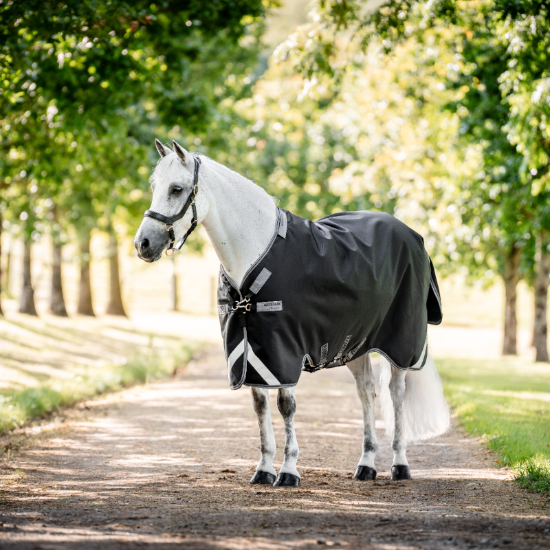 Horseware - Couverture d'extérieur Rambo Turnout VL noir/ thunderstorm grey/ argent 250g | - Ohlala