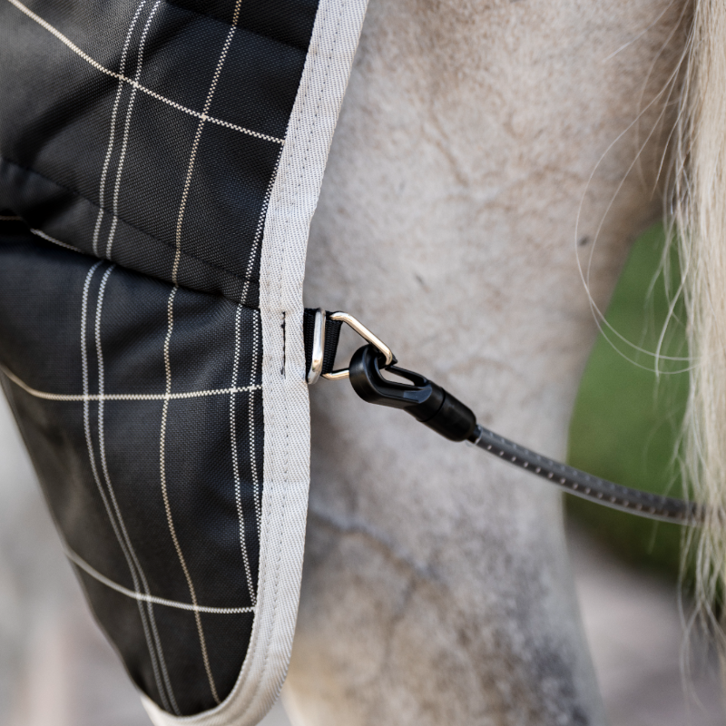Horseware - Couverture de box Rhino Stable VL noir/ gris/ blanc à carreaux/ gris 350g | - Ohlala