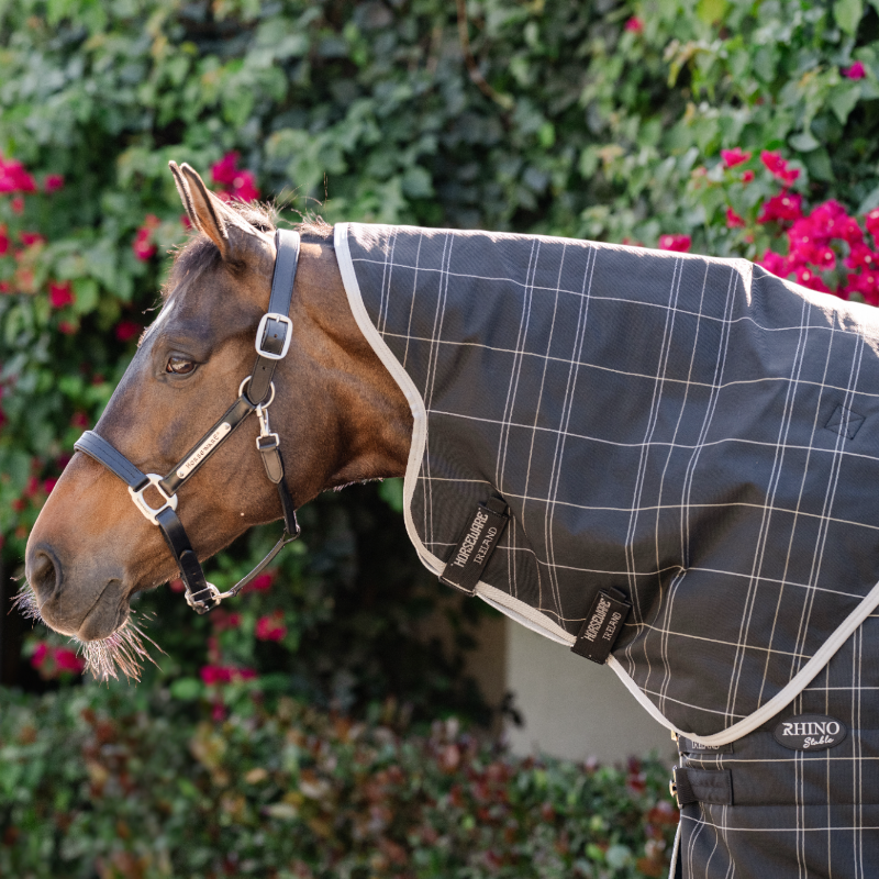 Horseware - Couvre-cou Rhino Stable noir/ gris/ blanc à carreaux/ gris 100g | - Ohlala