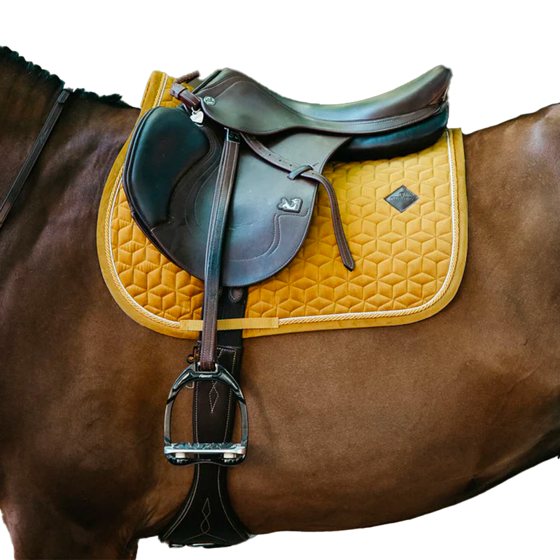 Kentucky Horsewear - Tapis de selle Velvet Jumping Moutarde | - Ohlala