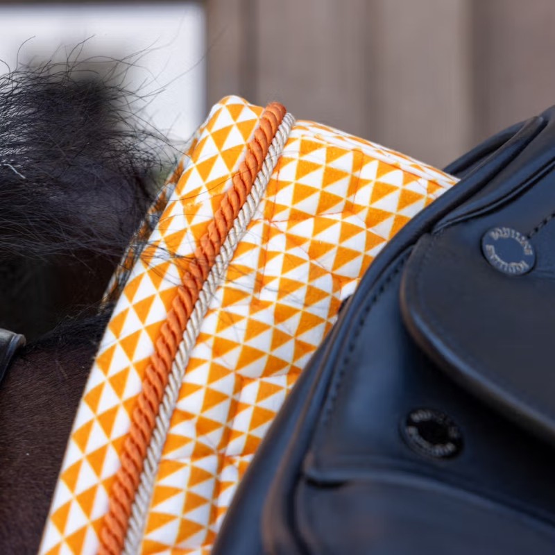 Kentucky Horsewear - Tapis de dressage Velvet Printing flags orange | - Ohlala