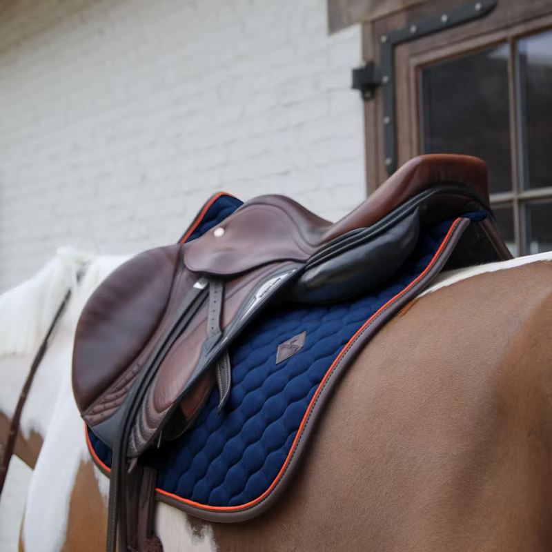 Kentucky Horsewear - Tapis de selle Onion Quilt Leather Neon marine | - Ohlala