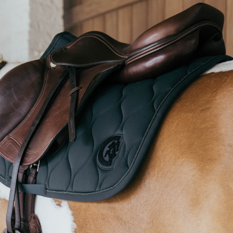 Kentucky Horsewear - Tapis de selle Wave jumping 3D logo vert | - Ohlala
