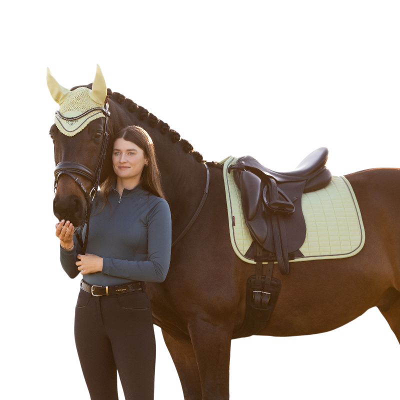 LeMieux - Tapis de dressage Suede macaron | - Ohlala