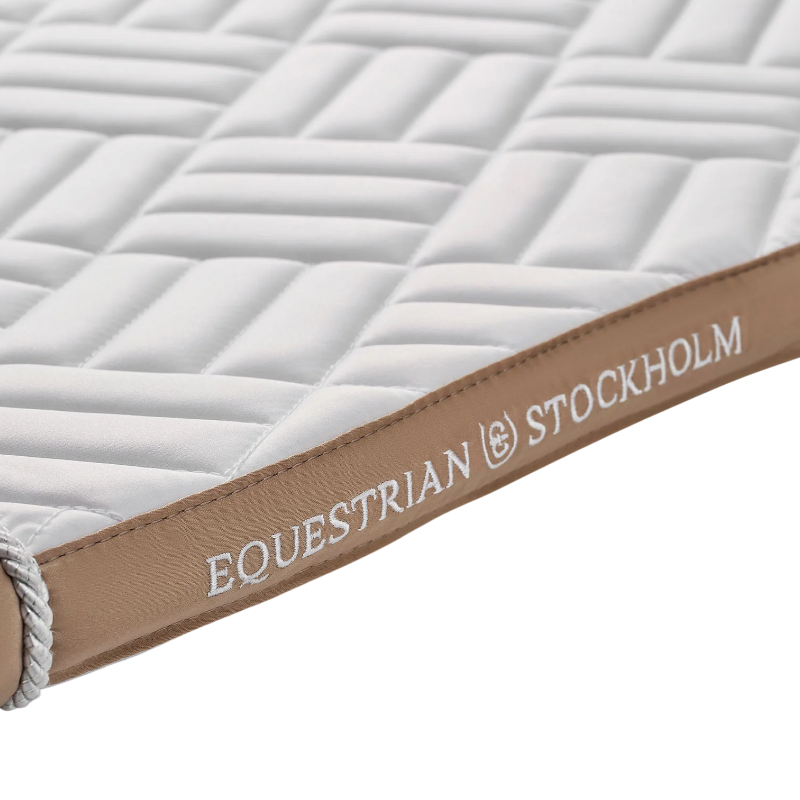Equestrian Stockholm - Tapis de selle Modern White blanc/ sand