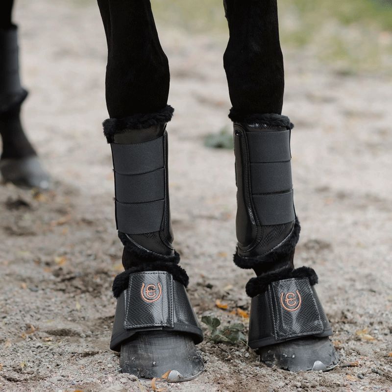 Equestrian Stockholm - Cloches dark sky | - Ohlala