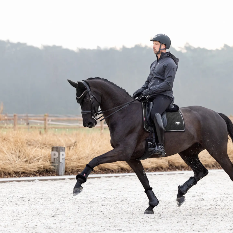 Lemieux - Tapis de dressage Puissance Suede Square noir | - Ohlala