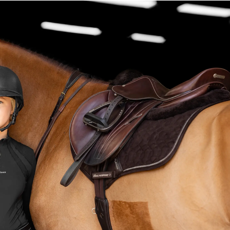Lemieux - Tapis de selle Crystal Suede Close Contact Square marron | - Ohlala