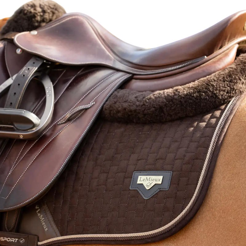 Lemieux - Tapis de selle Puissance Suede Close Contact Square marron | - Ohlala