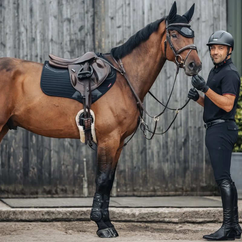 Lemieux - Tapis de selle Square Soft Shell anti glisse noir | - Ohlala