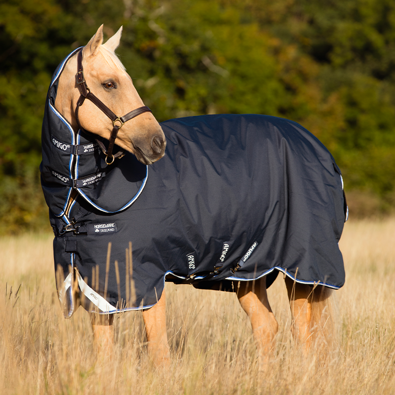 Horseware - Couverture d'extérieur Amigo Bravo 12 Plus avec couvre-cou marine/ bleu foncé/ noir 0g | - Ohlala